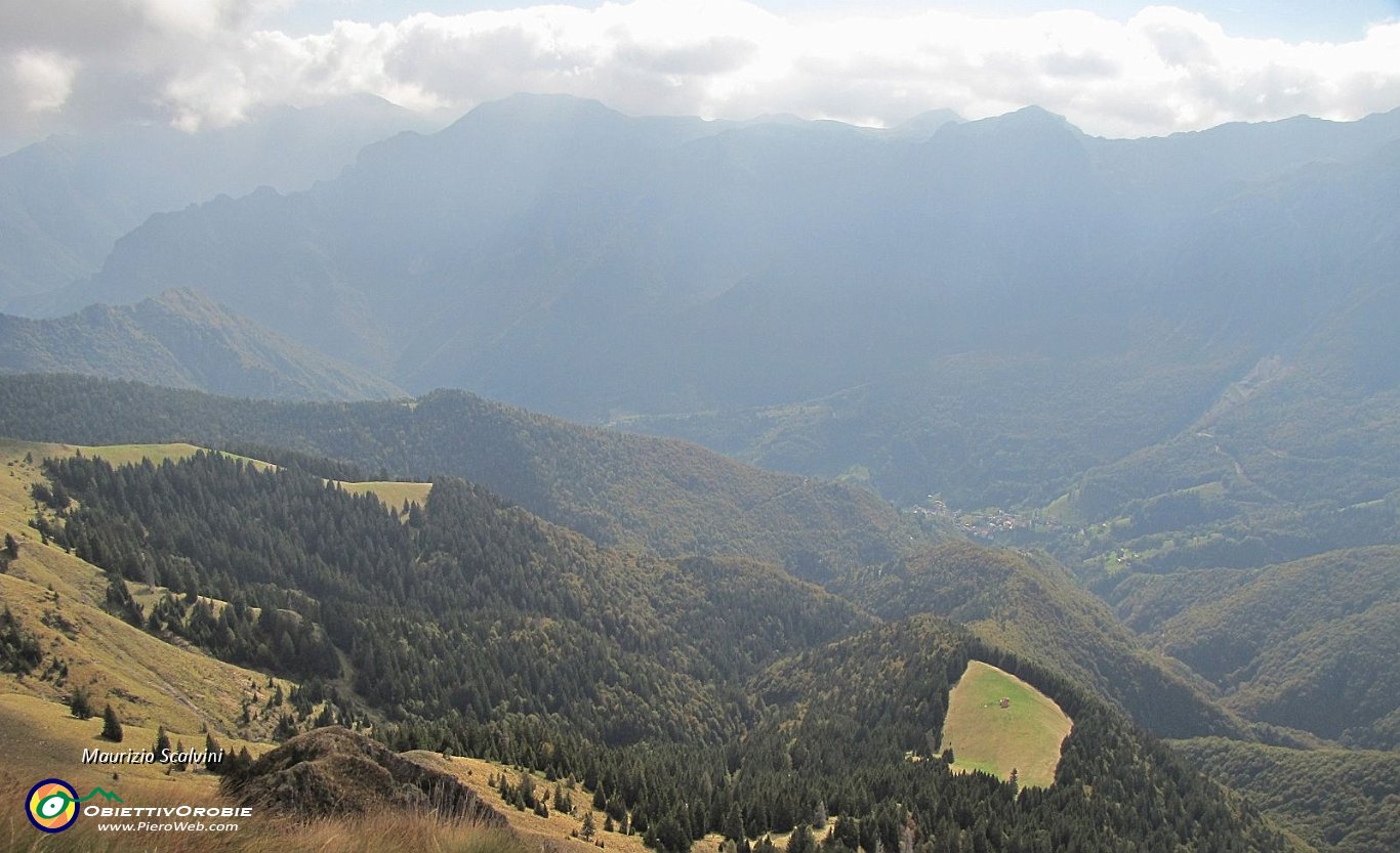 37 Panorama verso la Valtorta....JPG